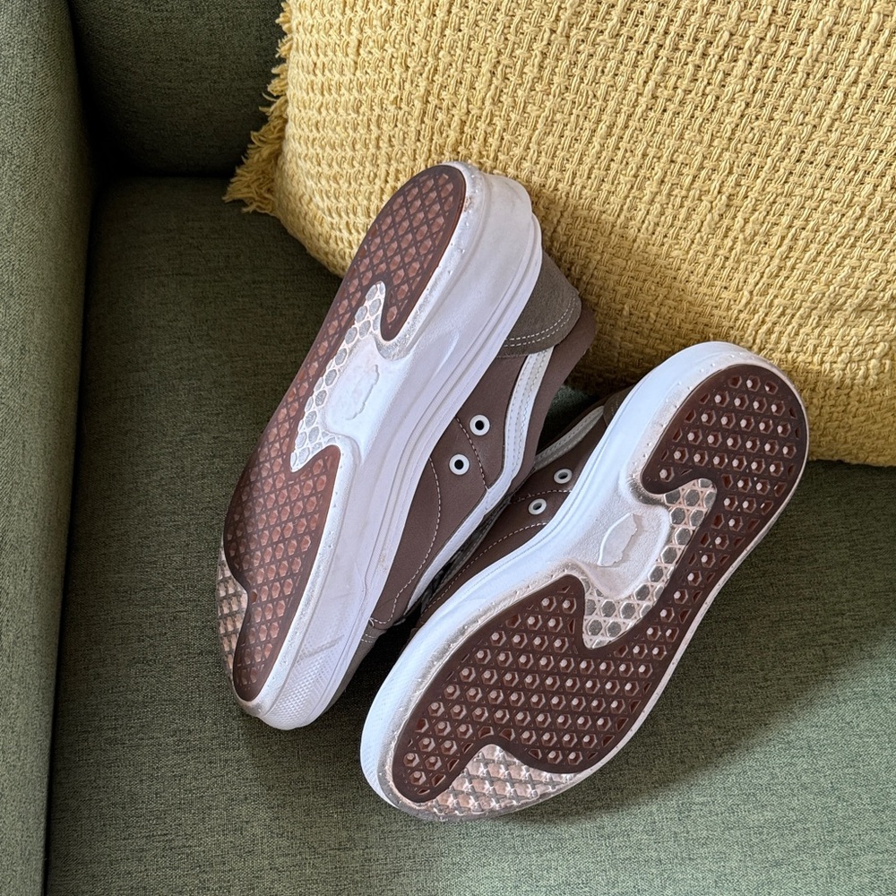 Vans Women's Taupe and White Platform Old Skool Sneakers - Picture 4 of 6